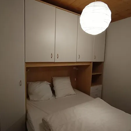 6 Pers. A - Proche Pistes, Commerces, Parking Prive, Animaux Acceptes - Fr-1-445-58 Apartment Montgenevre