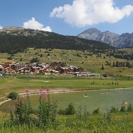 6 Pers. A - Proche Pistes, Commerces, Parking Prive, Animaux Acceptes - Fr-1-445-58 Apartment